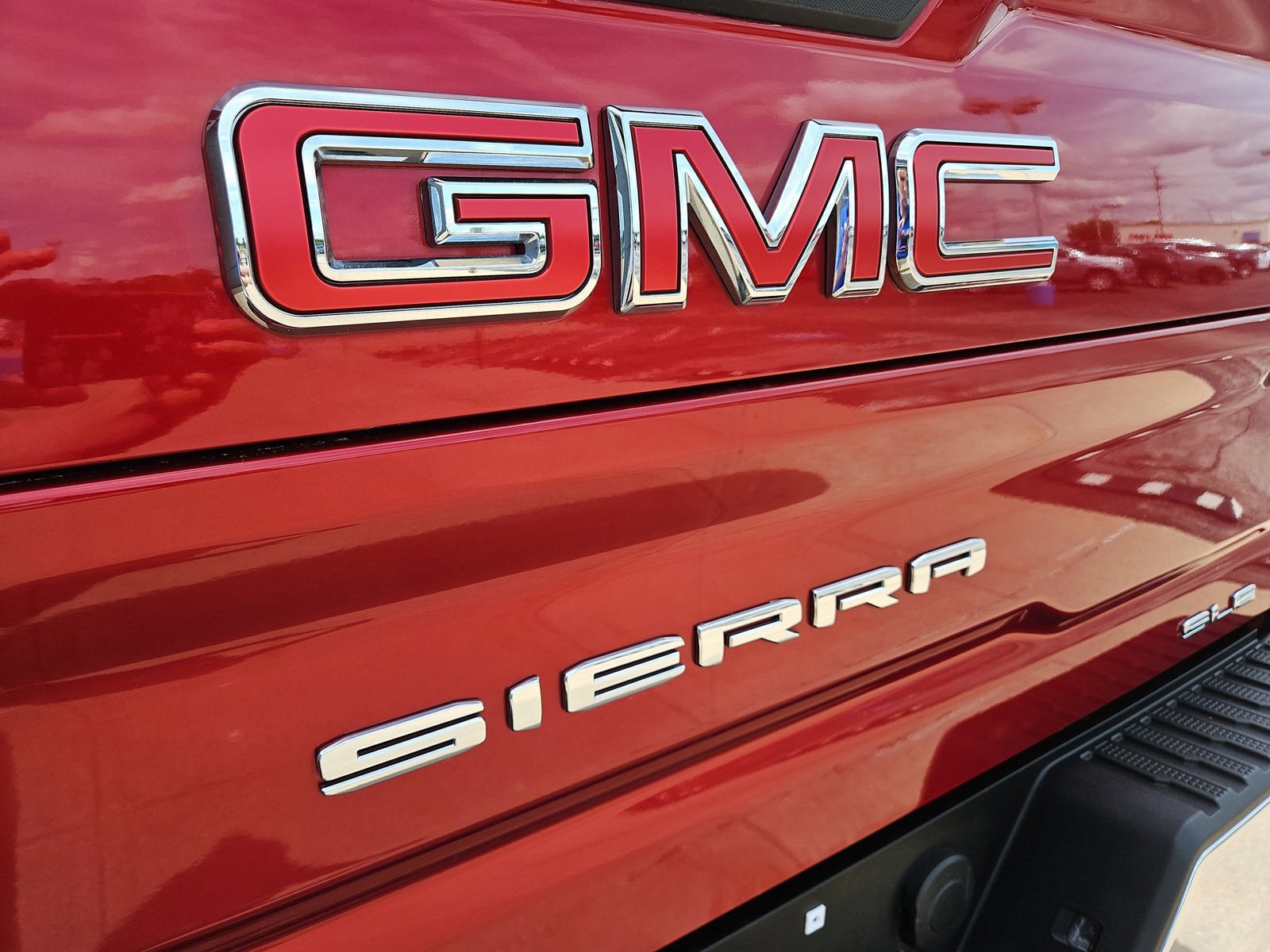 Used 2022 GMC Sierra 2500 SLE w/ Remote Start Package RWD image 19