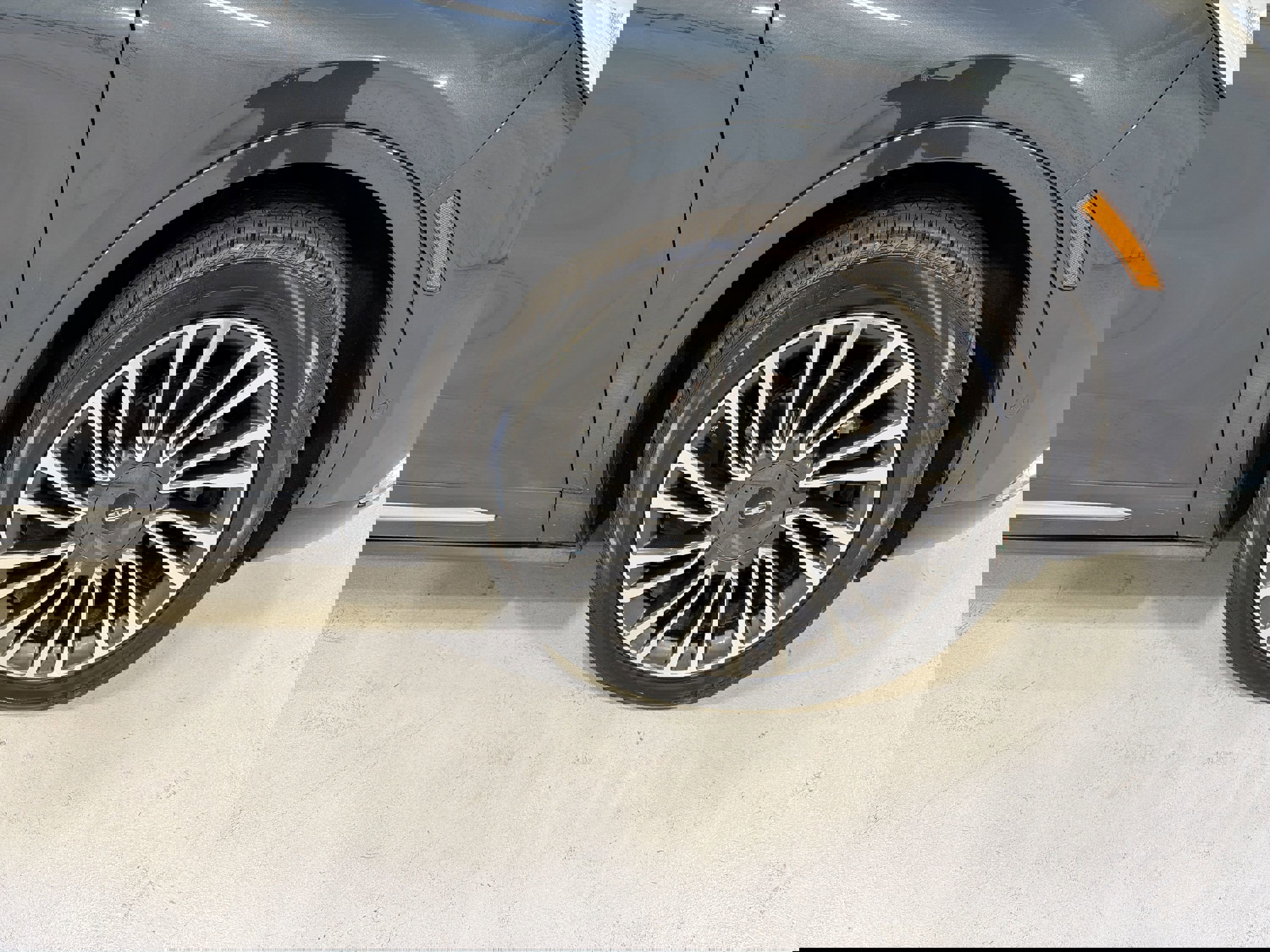 Used 2020 Lincoln Corsair Reserve w/ Equipment Group 201A image 30