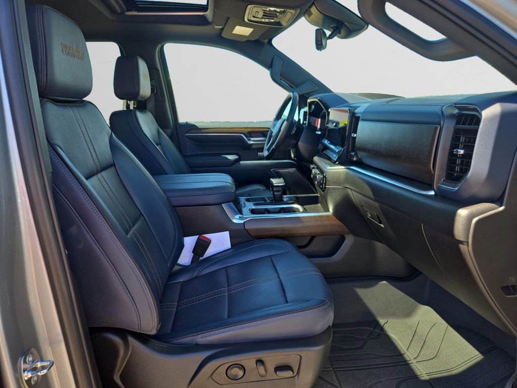 Used 2024 Chevrolet Silverado 1500 High Country w/ High Country Premium Package image 17