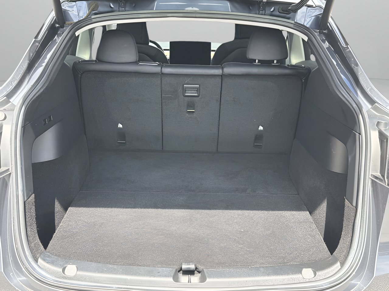 Used 2022 Tesla Model Y Performance AWD/4WD image 8