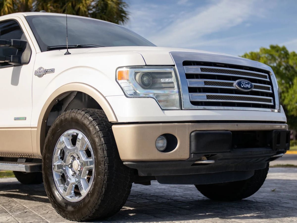 Used 2013 Ford F150 King Ranch w/ King Ranch Luxury Pkg AWD/4WD image 4