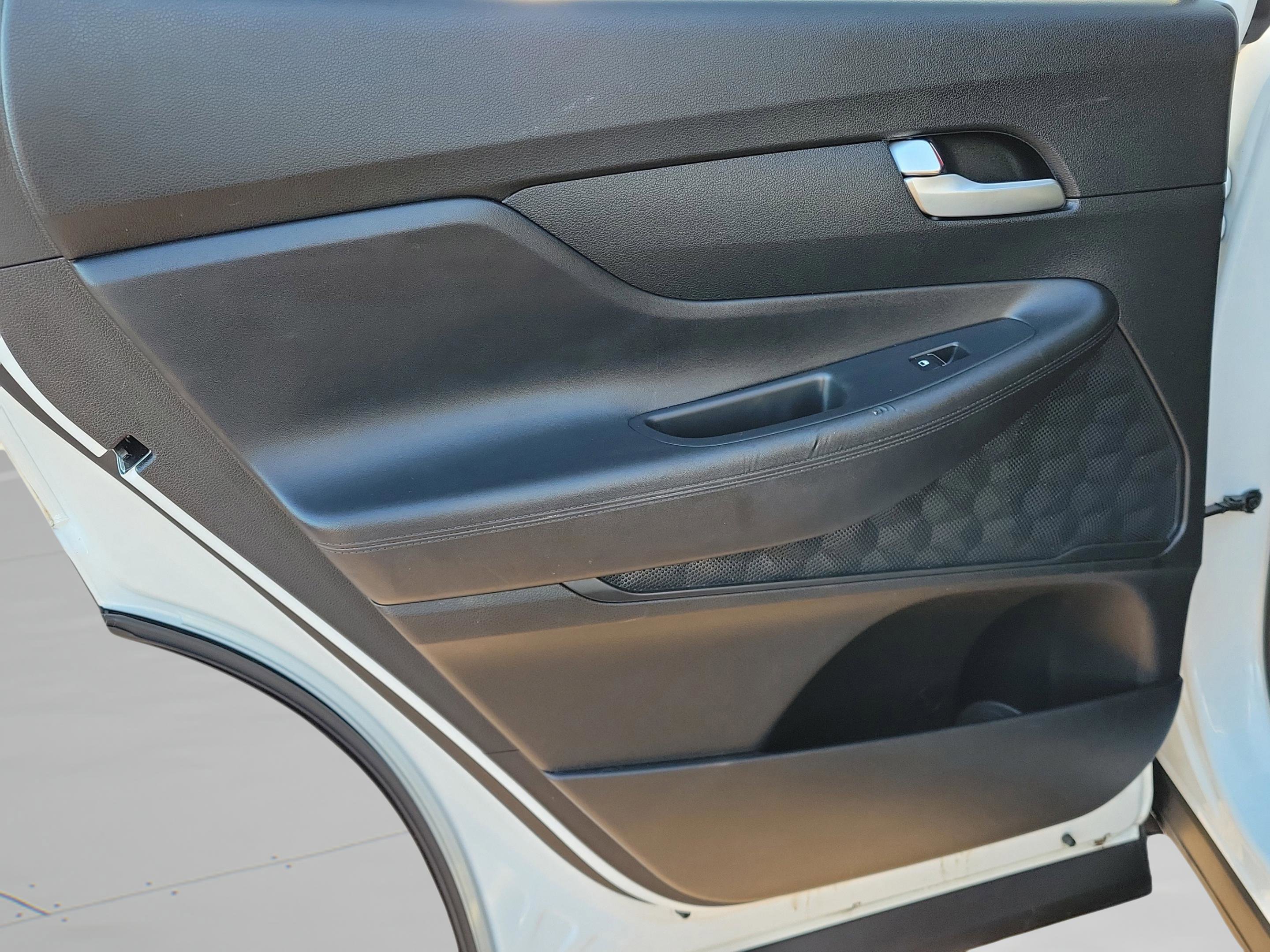 Certified 2023 Hyundai Santa Fe SEL image 10