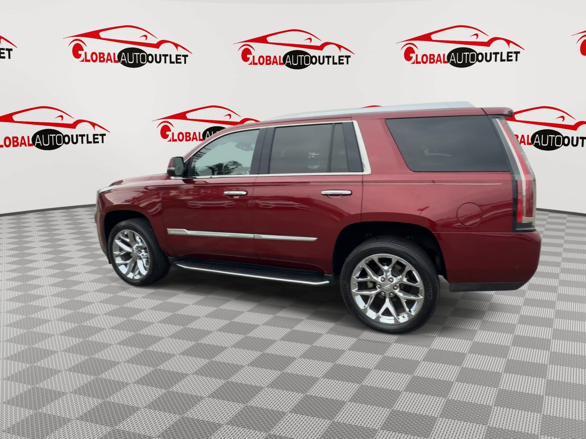 Used 2018 Cadillac Escalade Luxury RWD image 5