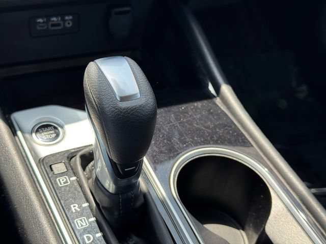 Used 2024 Nissan Altima 2.5 SV FWD image 16