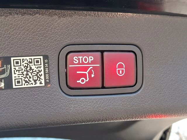 Used 2023 Mercedes-Benz GLC 300 4MATIC image 28