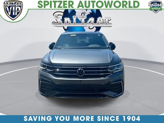 Used 2023 Volkswagen Tiguan SEL R-Line AWD/4WD image 3