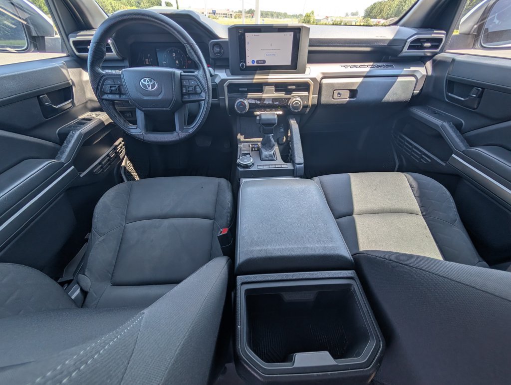 Used 2024 Toyota Tacoma SR5 AWD/4WD image 27