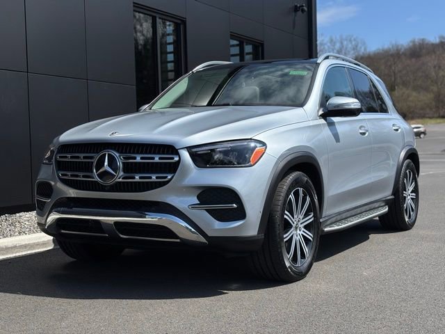Used 2025 Mercedes-Benz GLE 450 4MATIC image 2