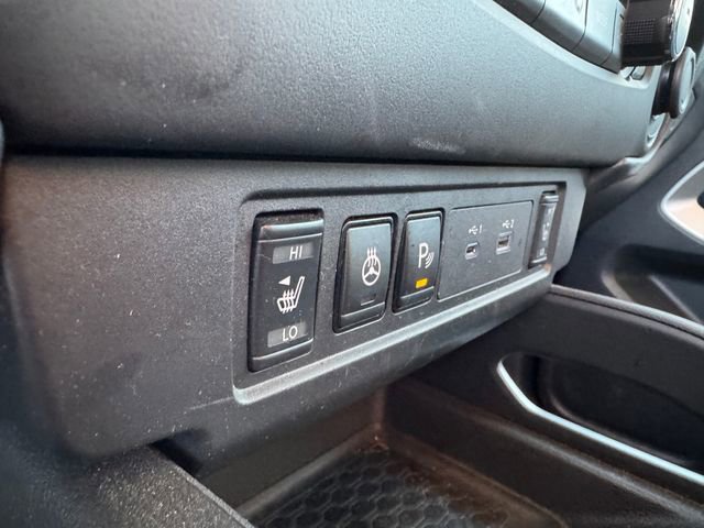 Used 2024 Nissan Frontier SV w/ SV Convenience Package image 25