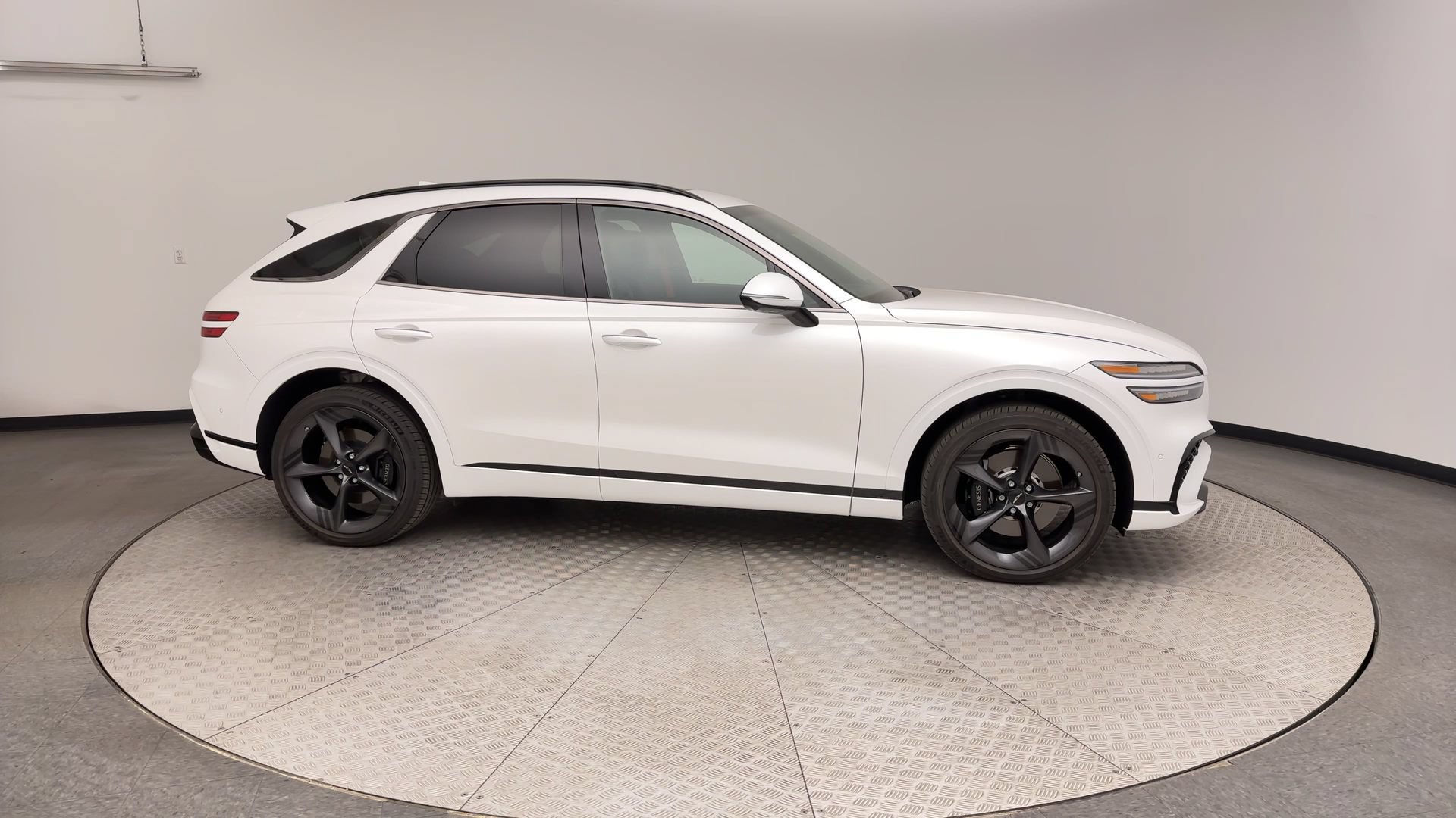Certified 2026 Genesis GV70 3.5T Sport Prestige AWD/4WD image 9
