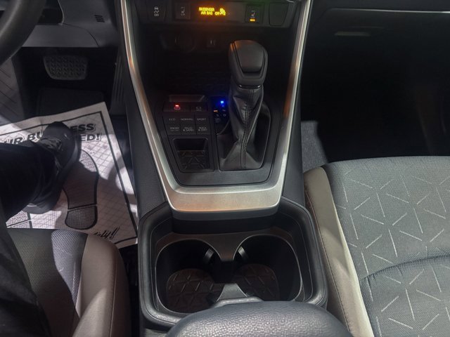 Used 2019 Toyota RAV4 XLE image 20