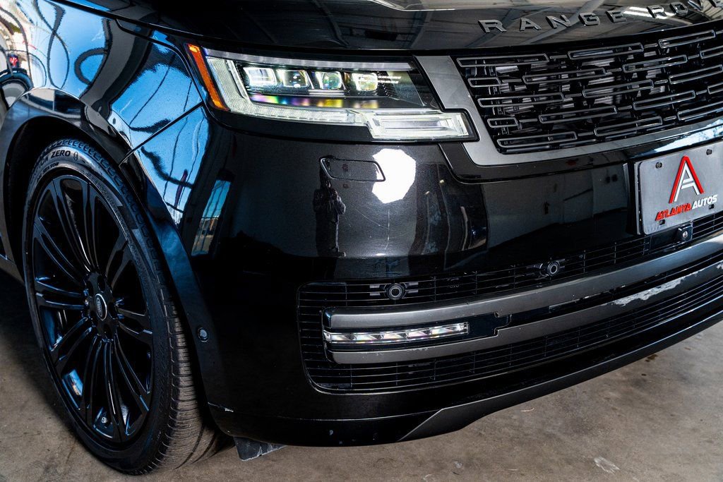Used 2024 Land Rover Range Rover Autobiography image 18