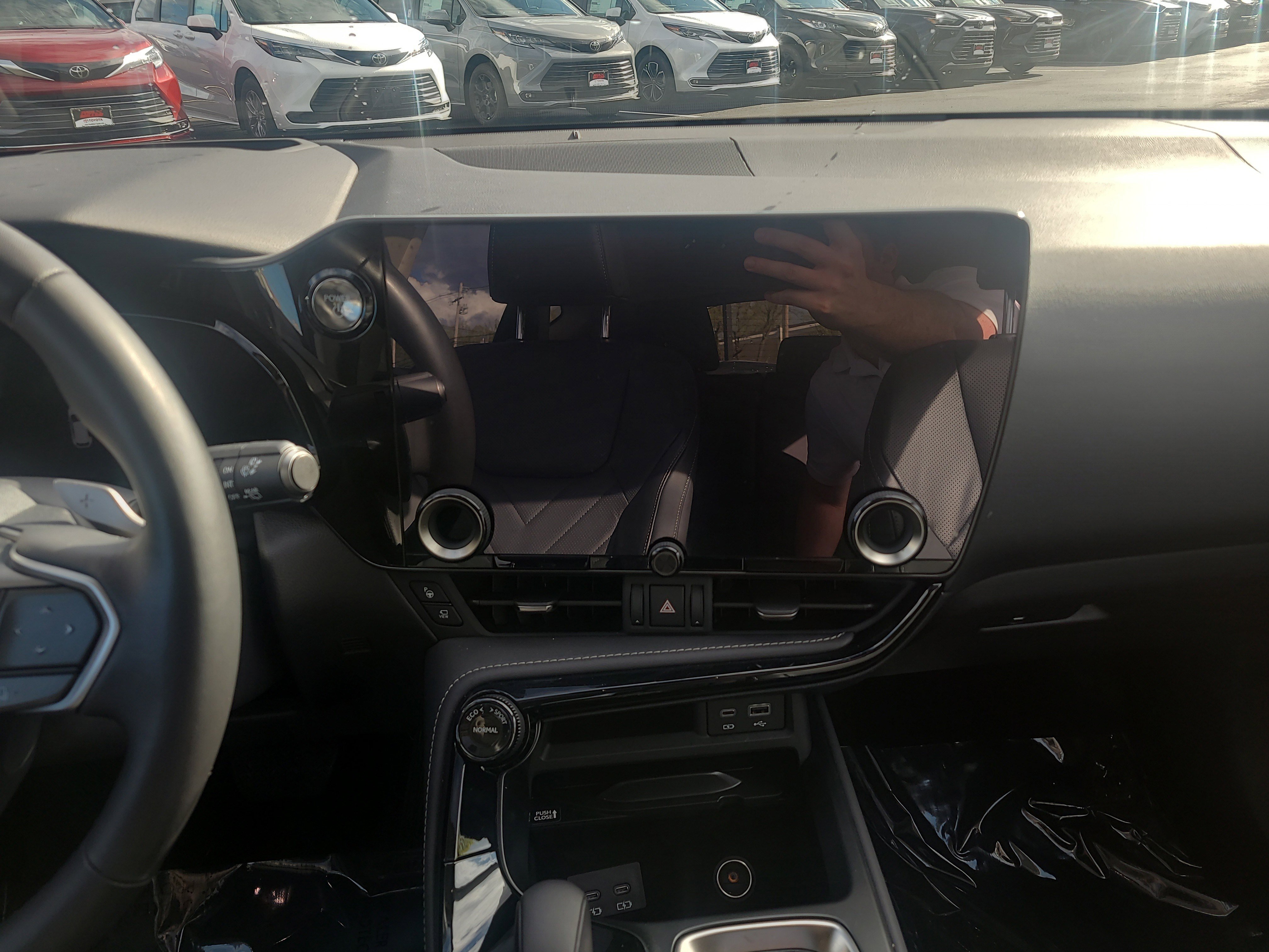 Used 2025 Lexus NX 450h+ AWD w/ Accessory Package (2T) image 21
