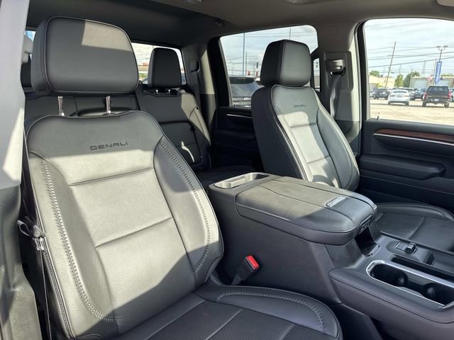 Used 2024 GMC Sierra 2500 Denali w/ Denali Reserve Package AWD/4WD image 26