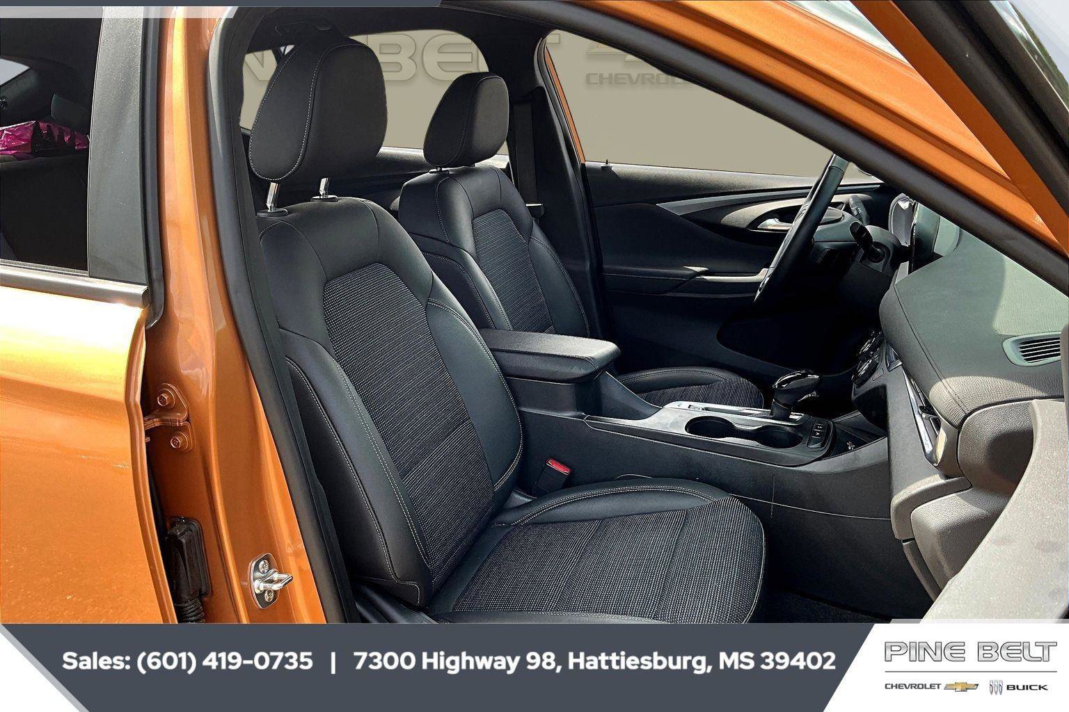 Used 2025 Buick Envista Preferred w/ Convenience I Package image 6