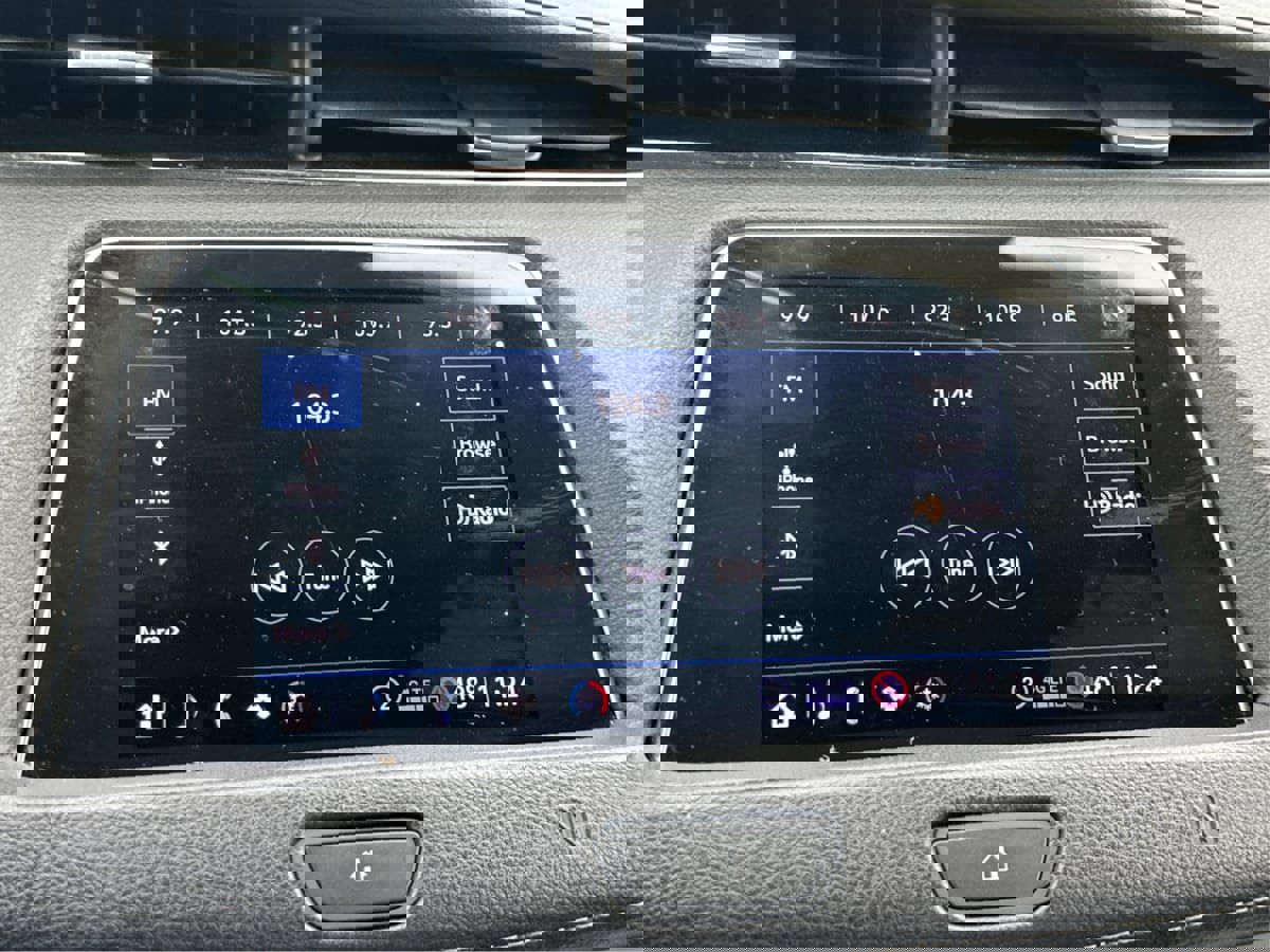 Used 2020 Cadillac XT4 Premium Luxury image 35