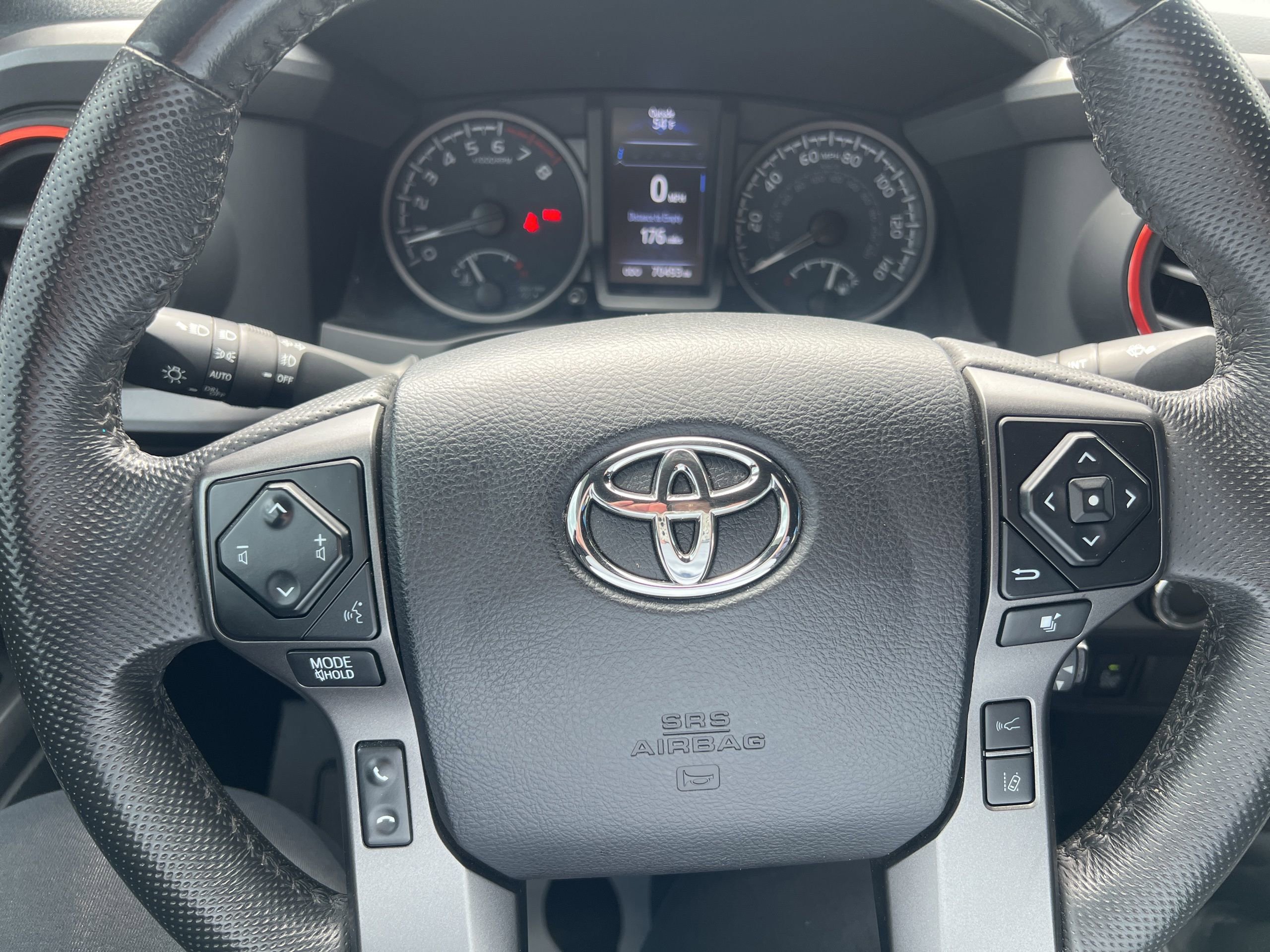 Used 2021 Toyota Tacoma TRD Off-Road w/ TRD Premium Off Road Package image 15