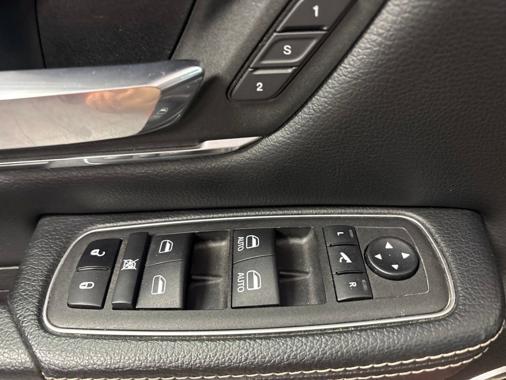Used 2024 RAM 1500 Laramie RWD image 29