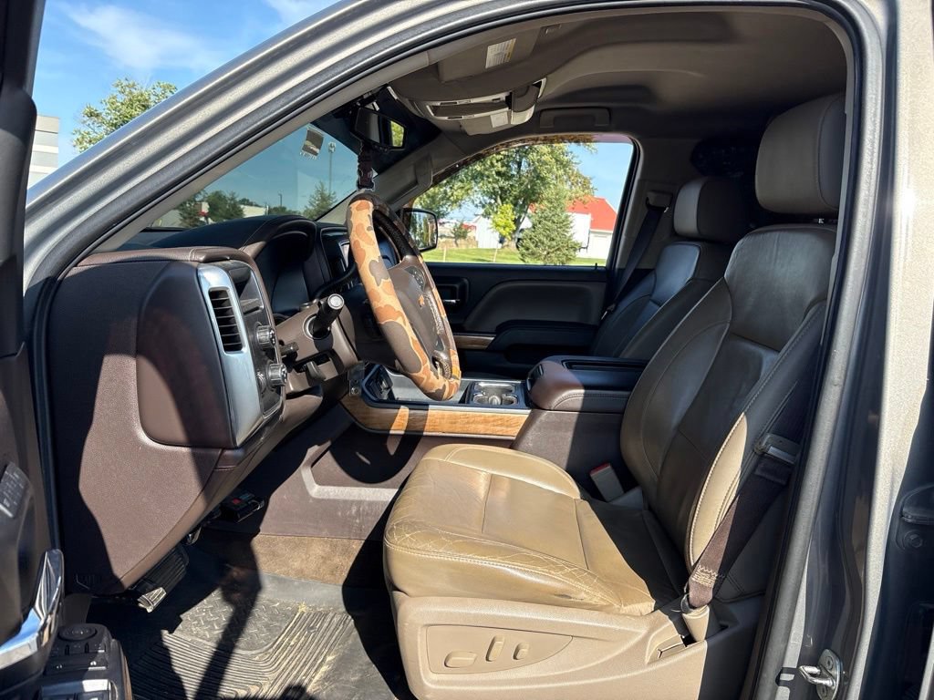 Used 2017 Chevrolet Silverado 1500 LTZ w/ Sport Package AWD/4WD image 15