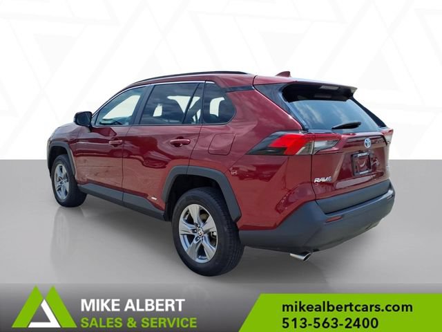 Used 2022 Toyota RAV4 XLE AWD/4WD image 5