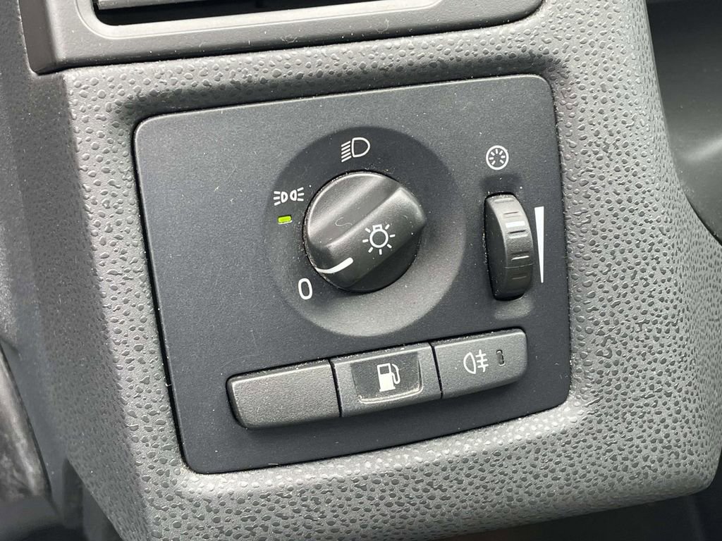 Used 2012 Volvo C30 T5 image 9