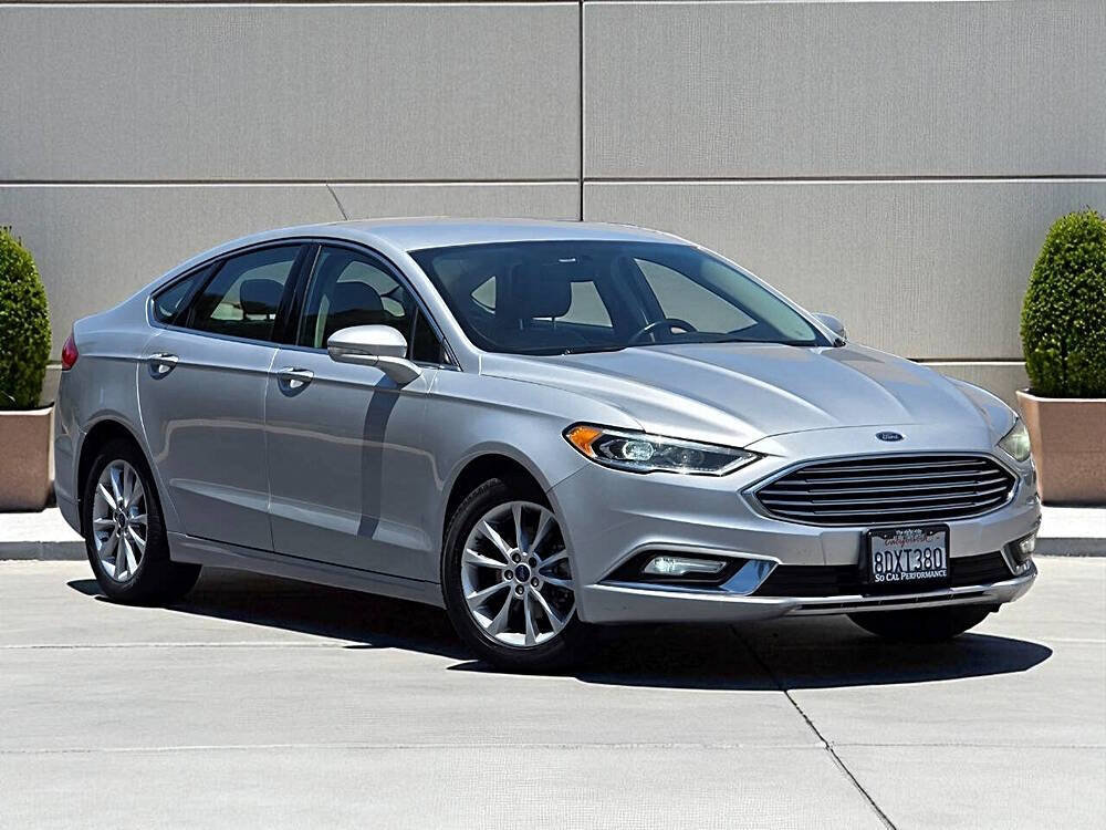 Used 2017 Ford Fusion SE