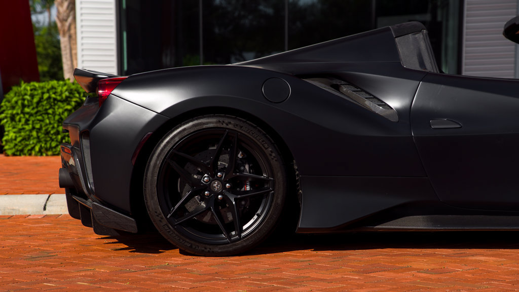 Used 2020 Ferrari 488 Pista Spider RWD image 8