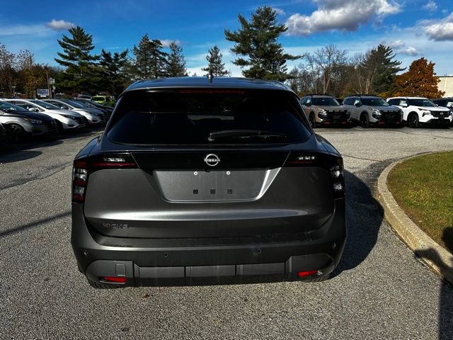 Used 2025 Nissan Kicks SV FWD image 8