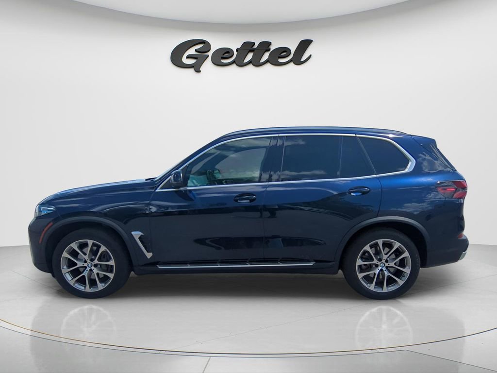 Used 2024 BMW X5 xDrive40i w/ Premium Package image 7