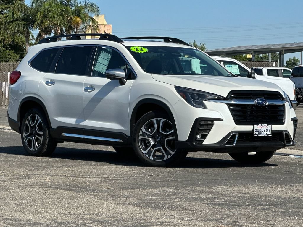 Used 2023 Subaru Ascent Touring AWD/4WD image 1
