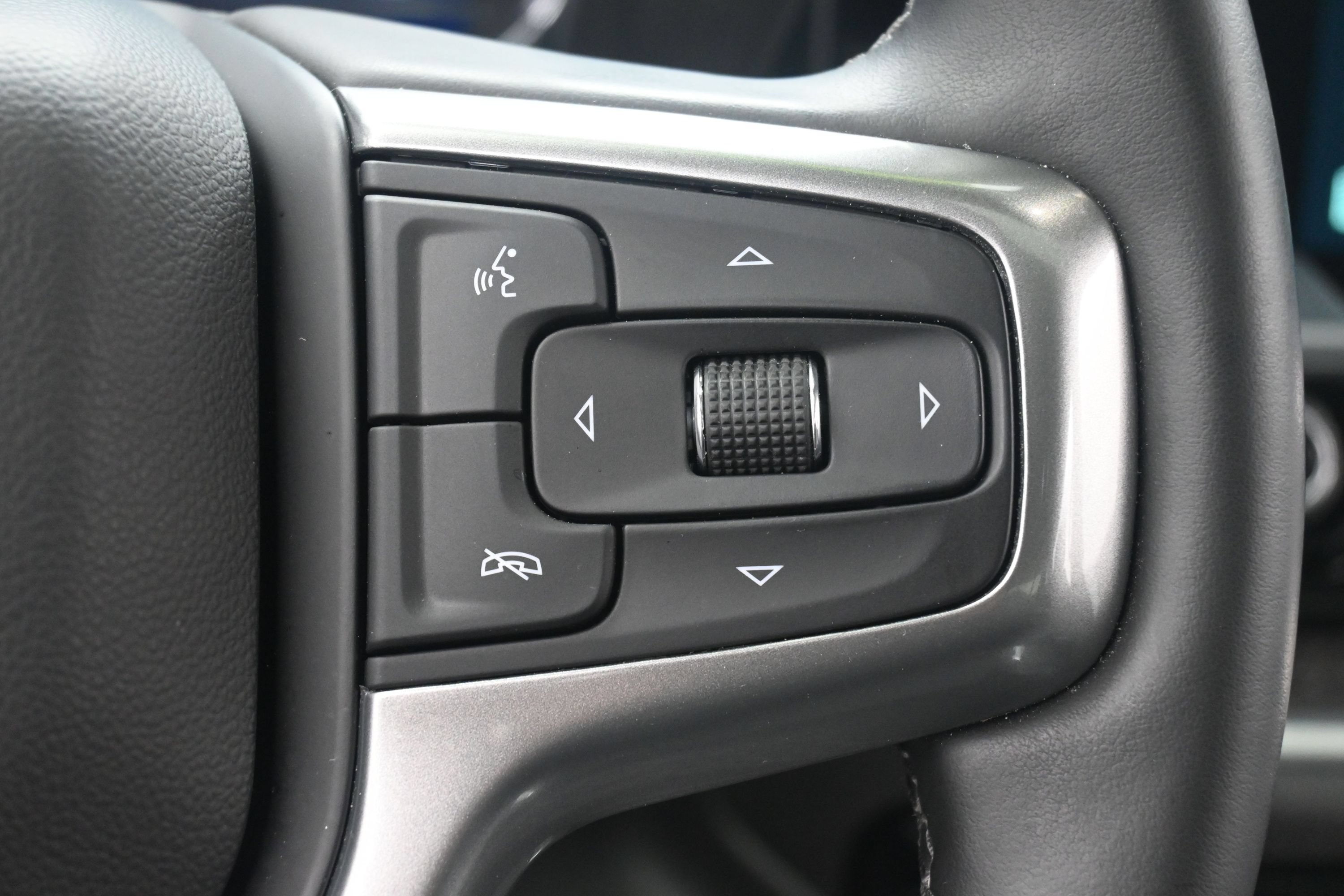 Used 2024 Chevrolet Silverado 2500 LTZ w/ LTZ Plus Package AWD/4WD image 26