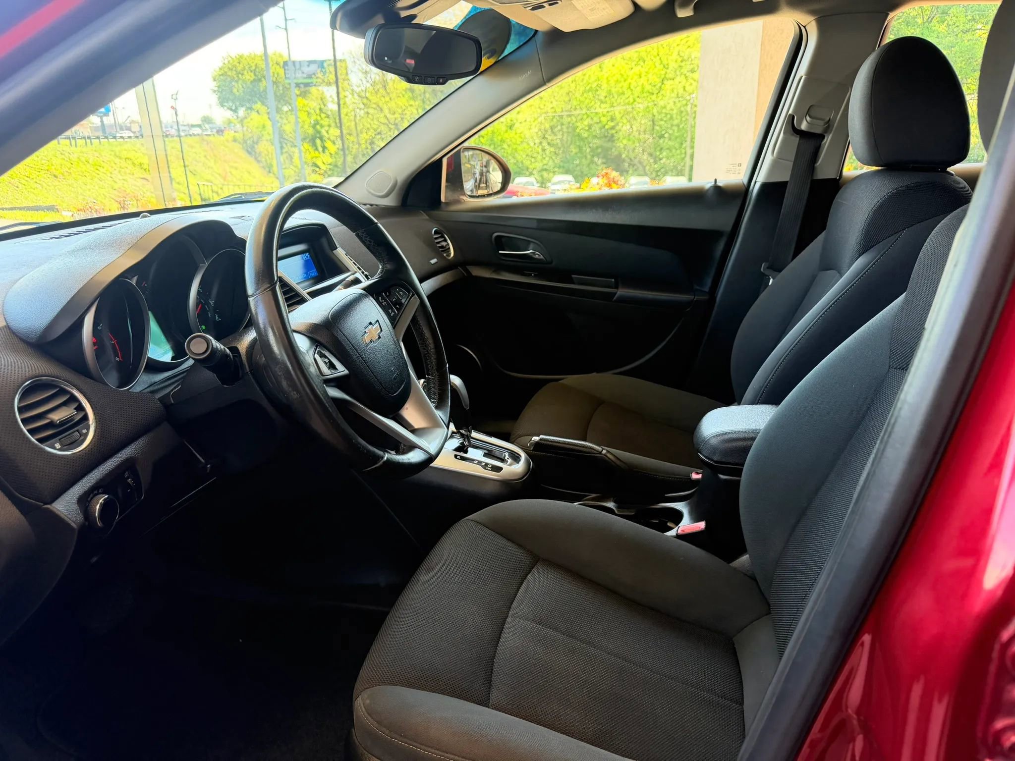 Used 2011 Chevrolet Cruze LT FWD image 7