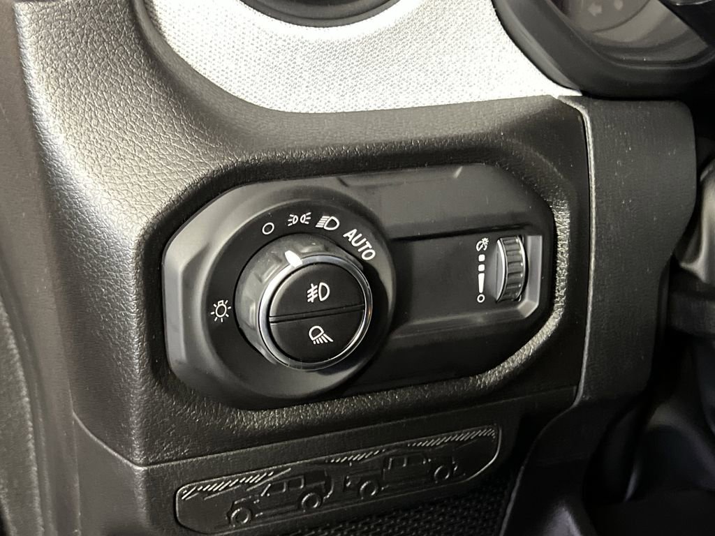 New 2026 Jeep Gladiator Sport image 10