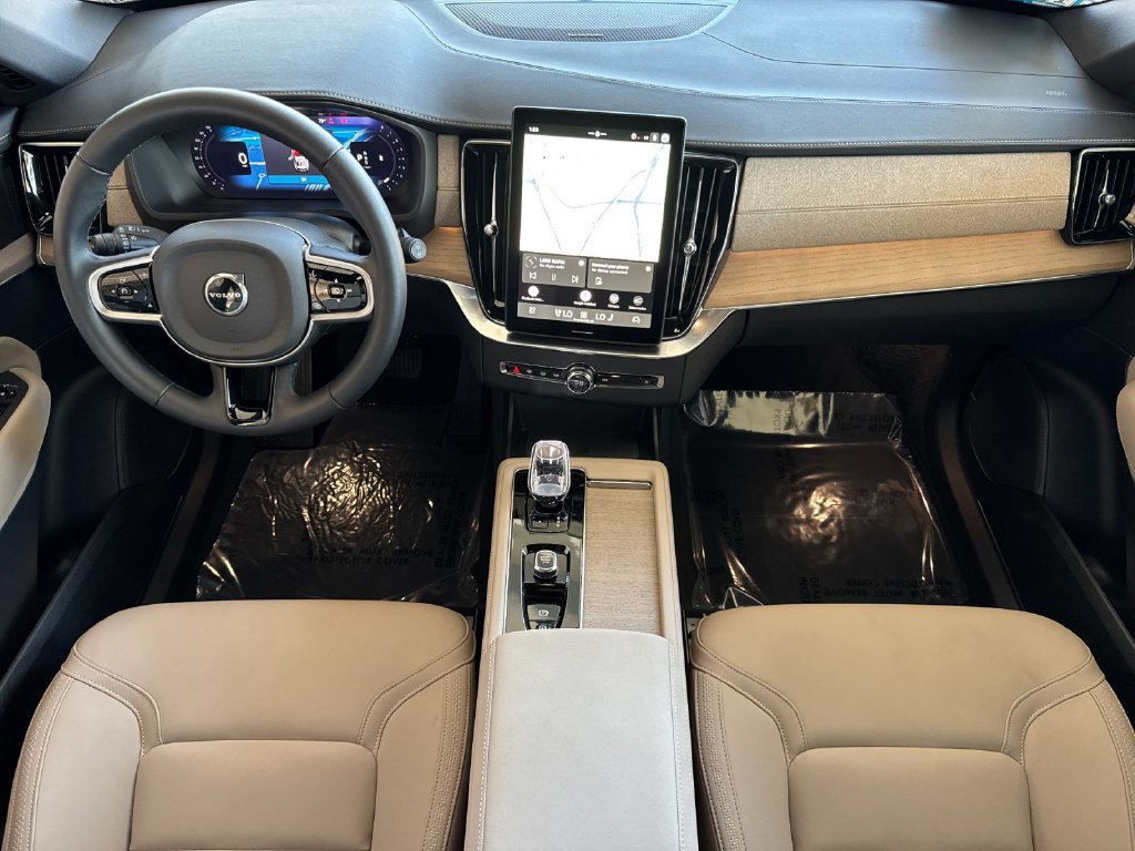 Certified 2026 Volvo XC90 B6 Plus AWD/4WD image 12