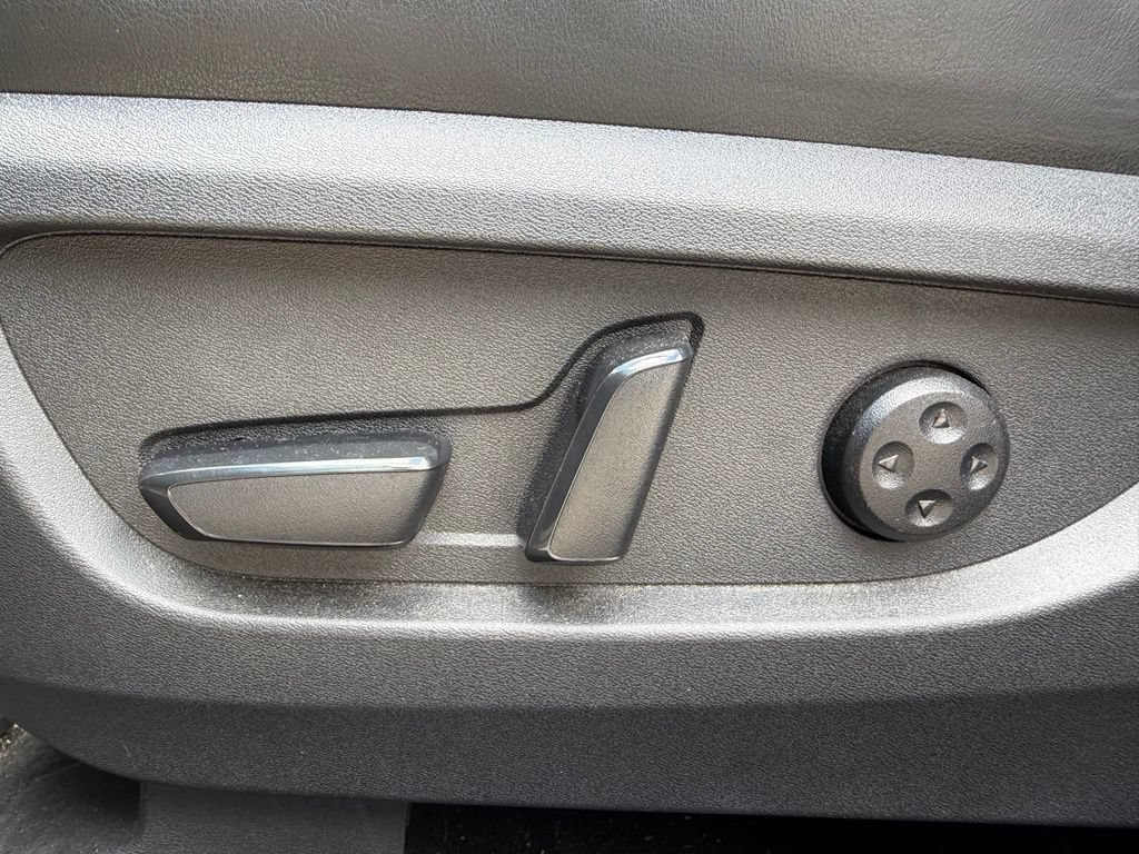 Used 2022 INFINITI QX50 Luxe FWD image 11