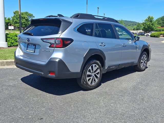 Used 2025 Subaru Outback Premium AWD/4WD image 6