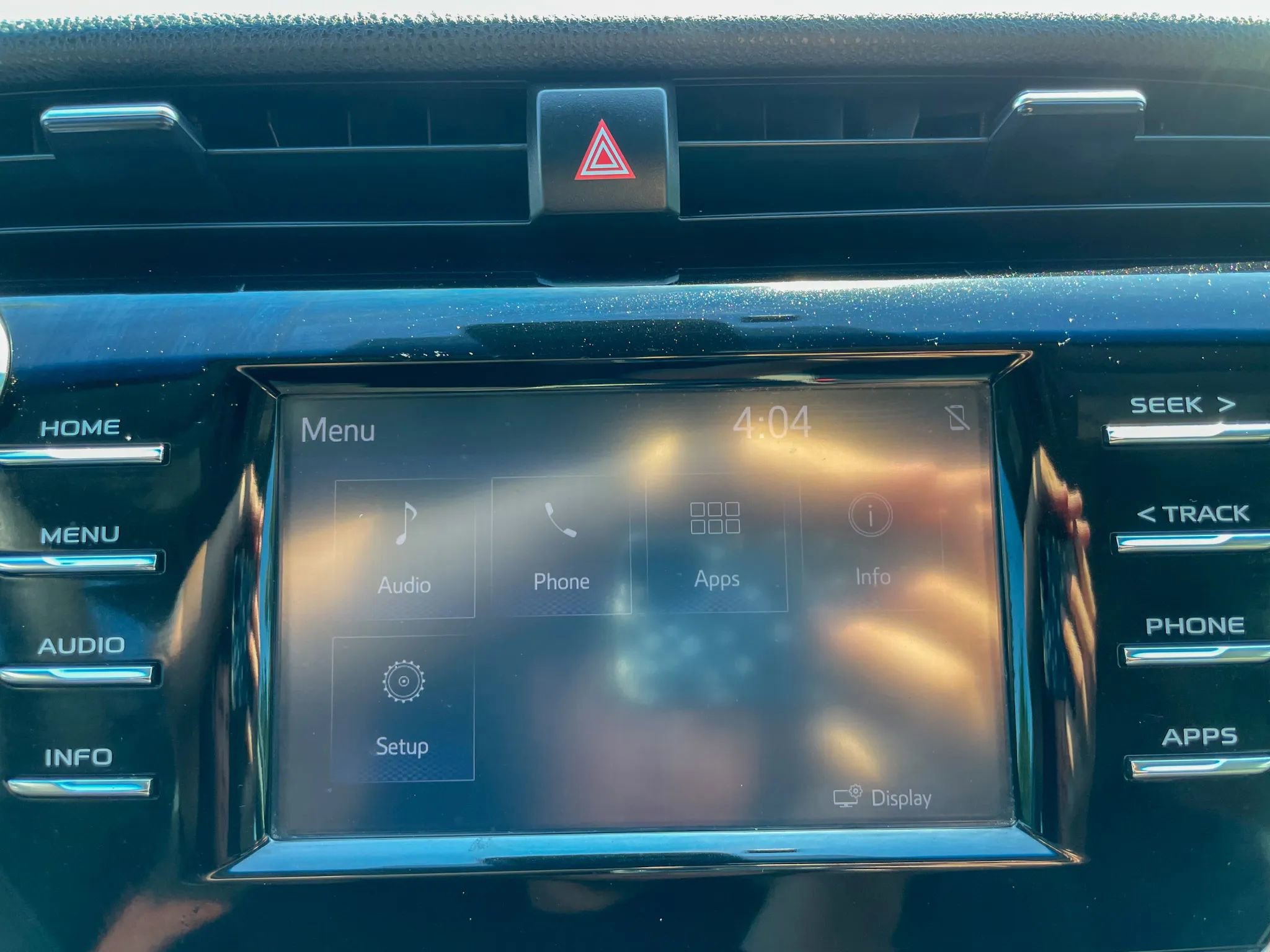 Used 2018 Toyota Camry LE image 38