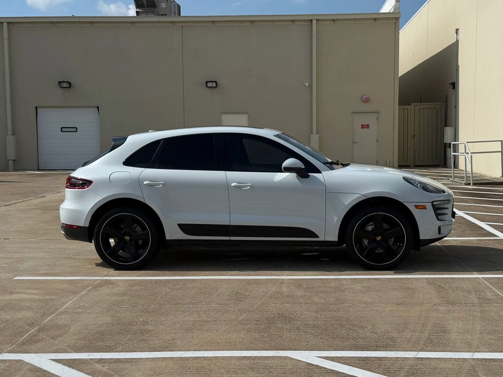 Used 2016 Porsche Macan S AWD/4WD image 8
