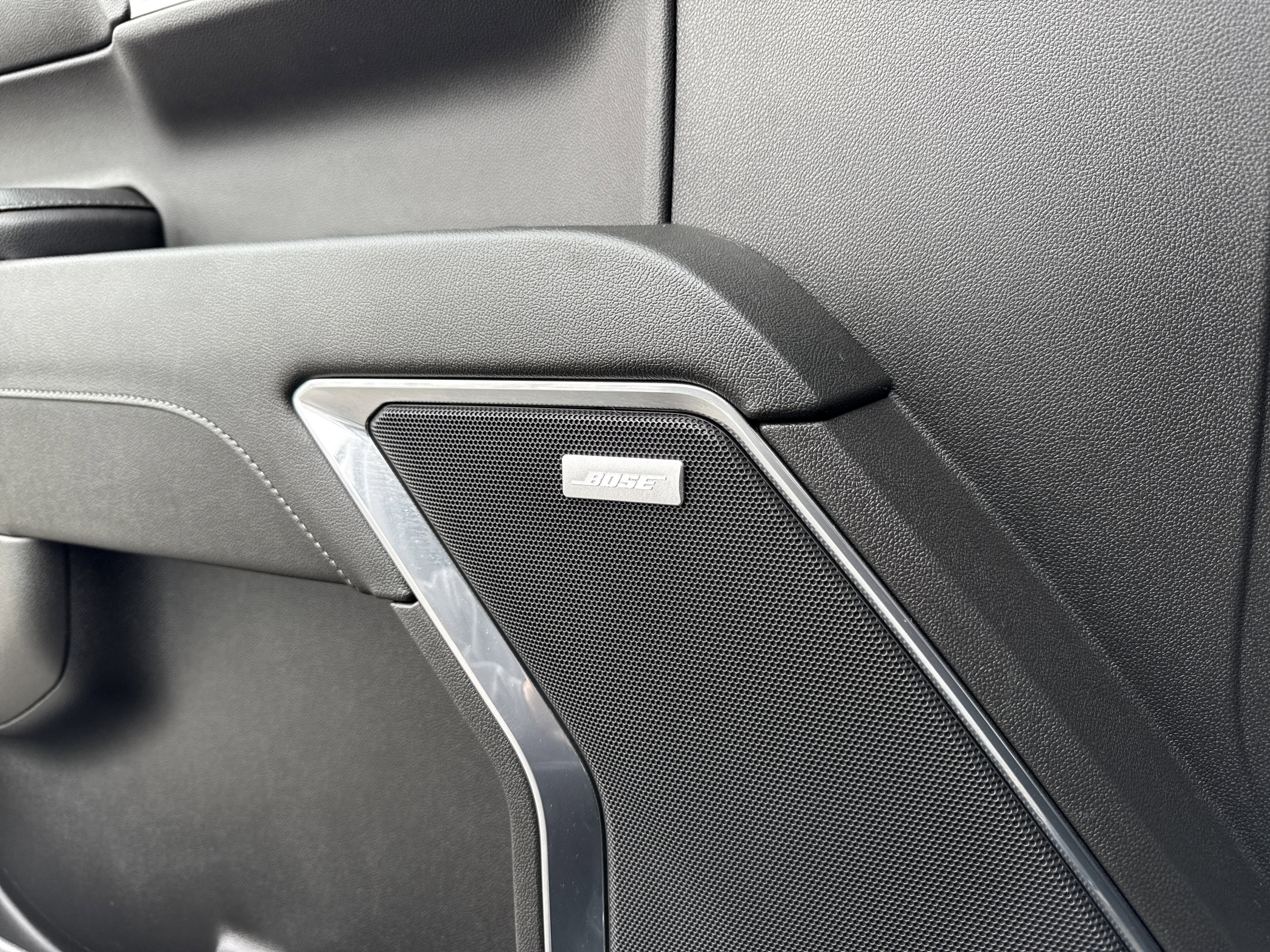 Used 2024 Chevrolet Silverado 1500 LT Trail Boss w/ LT Trail Boss Premium Package image 14