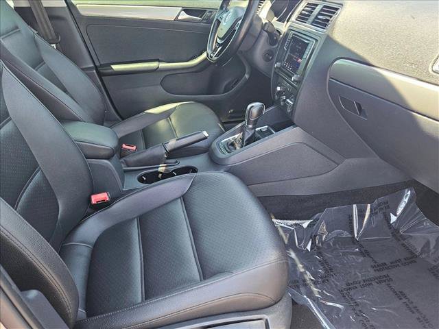 Used 2016 Volkswagen Jetta SE FWD image 20