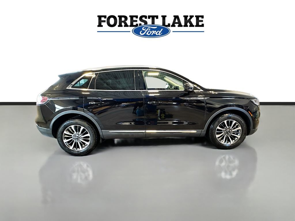 Used 2023 Lincoln Nautilus AWD w/ Premium Package image 8