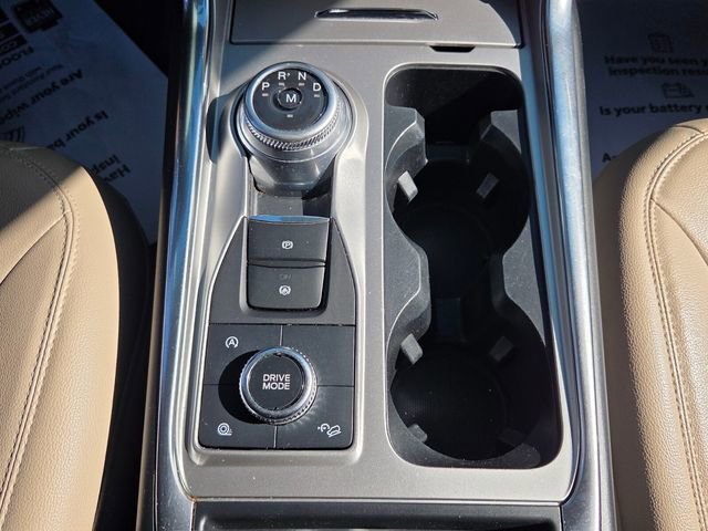 Used 2020 Ford Explorer XLT w/ Equipment Group 202A AWD/4WD image 19