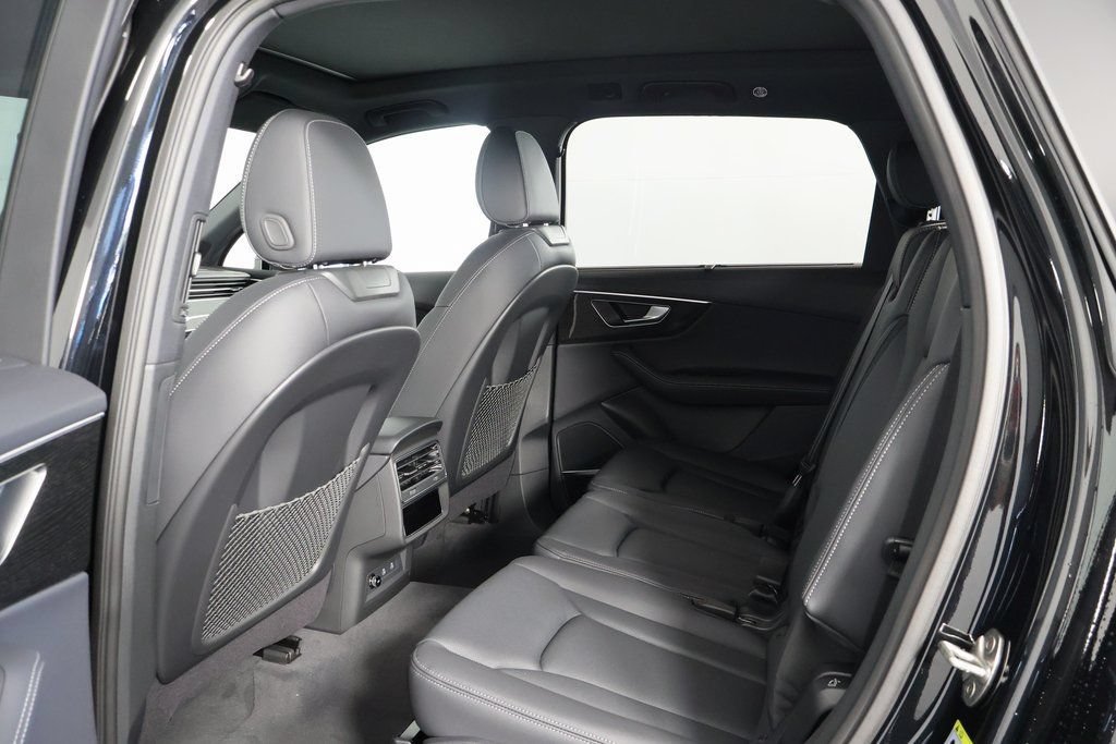 New 2026 Audi Q7 3.0T Premium Plus AWD/4WD image 6