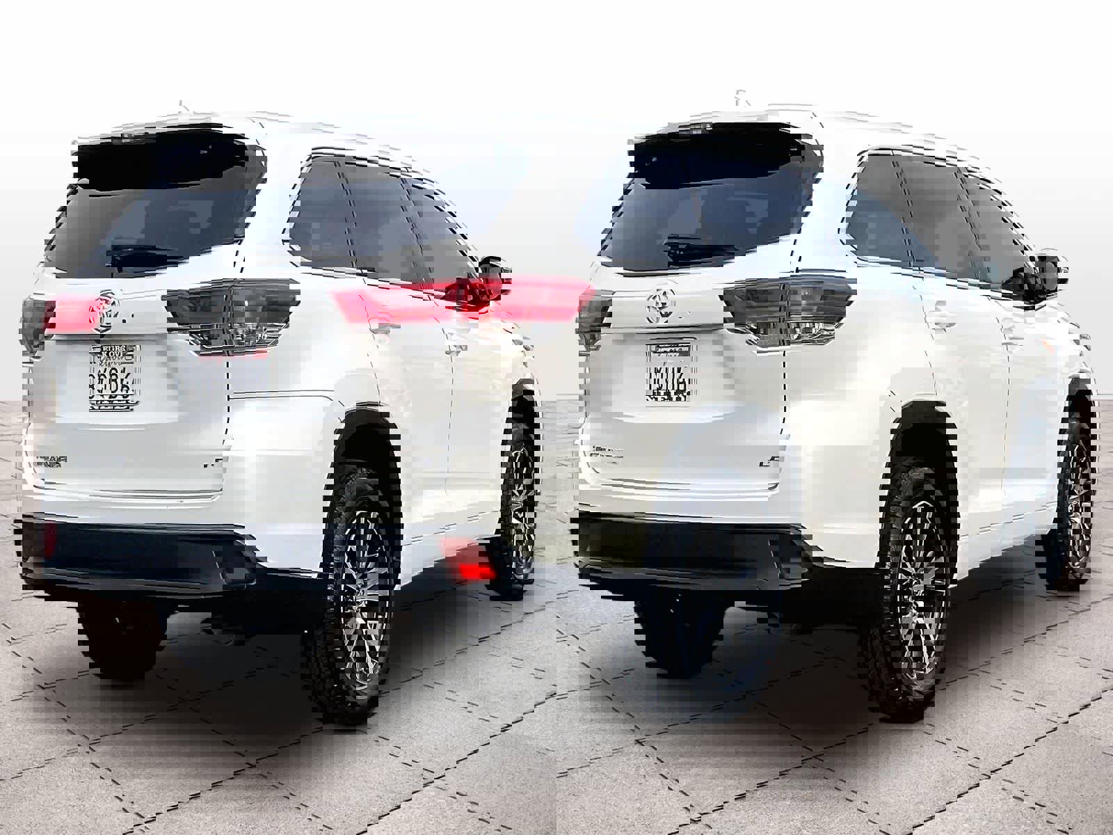 Used 2018 Toyota Highlander Plus image 16