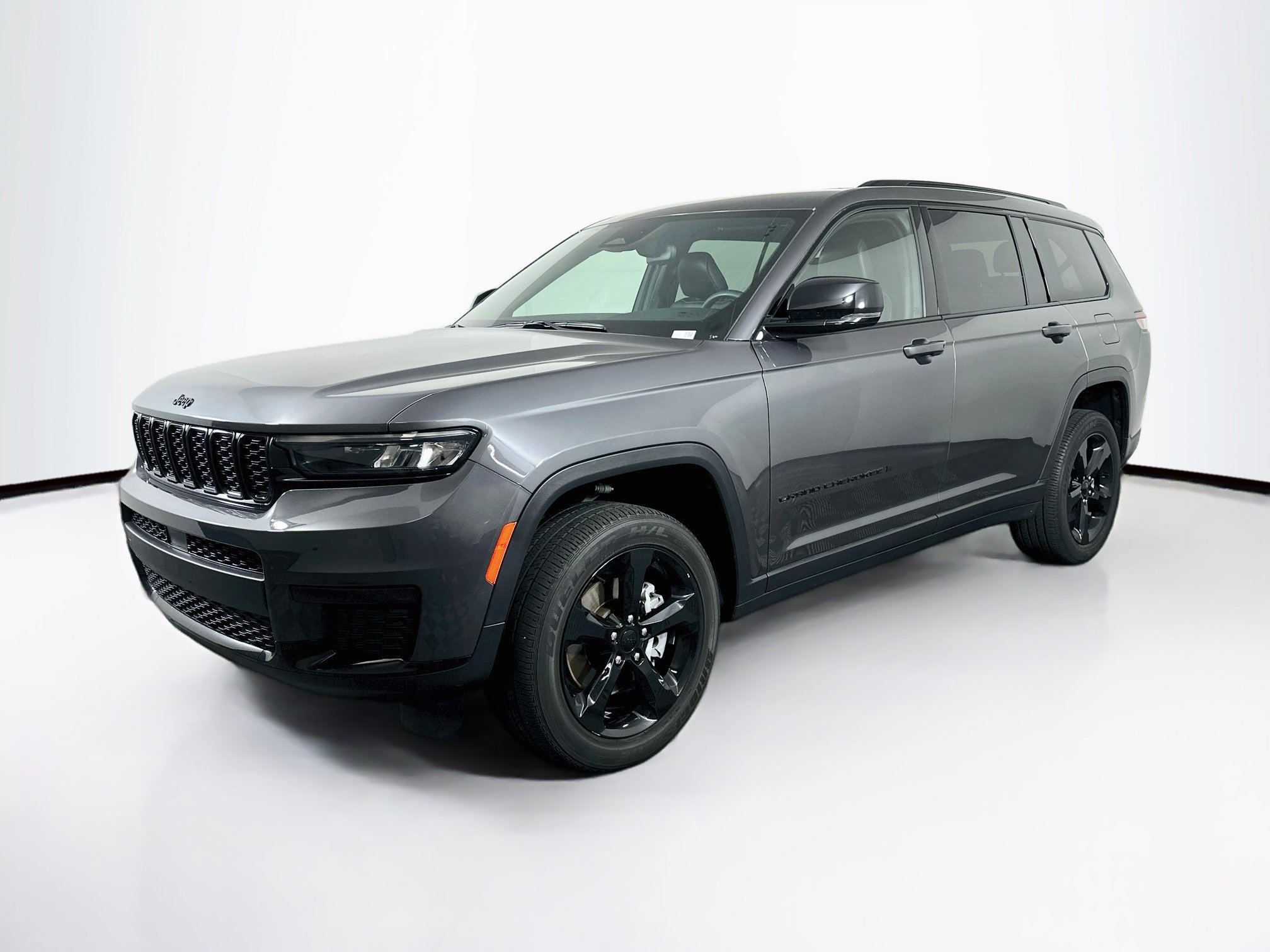 Used 2023 Jeep Grand Cherokee L Laredo AWD/4WD image 3