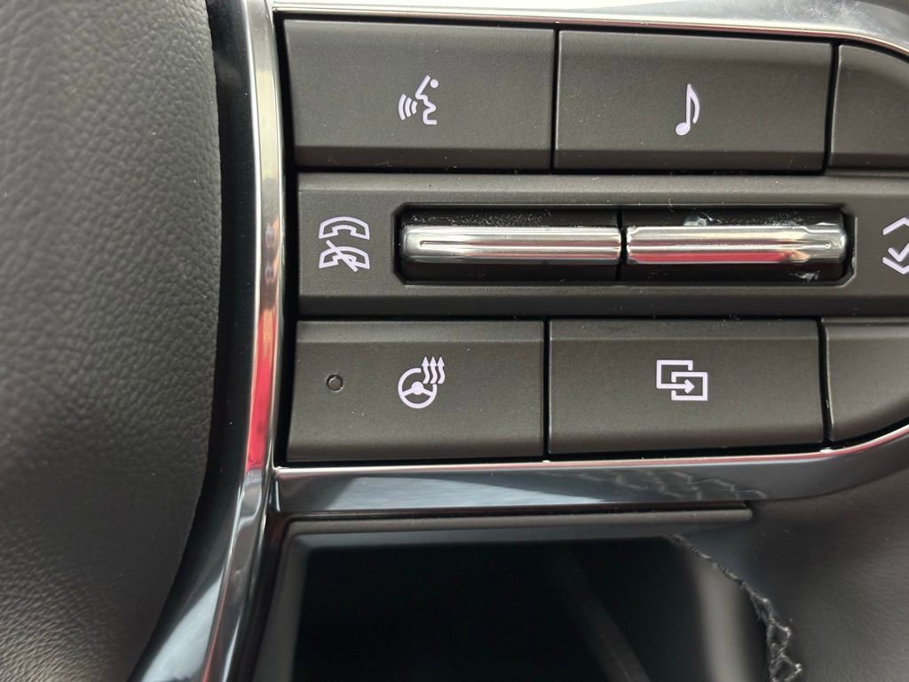 New 2026 GMC Terrain Denali w/ LPO, Floor Liner Package image 25