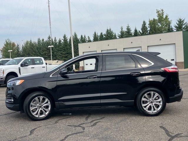 Used 2024 Ford Edge Titanium image 23