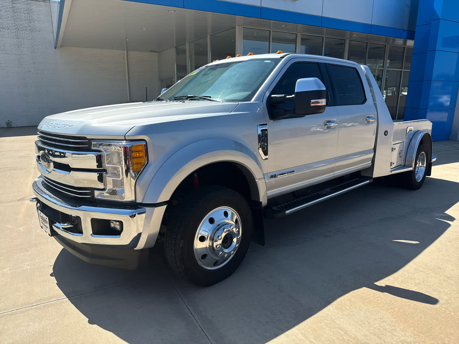 Used 2017 Ford F450 Lariat w/ Chrome Package image 2