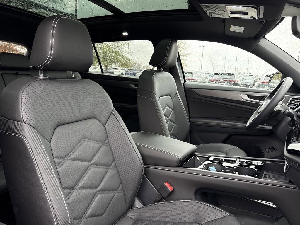New 2026 Volkswagen Atlas Cross Sport SE image 19
