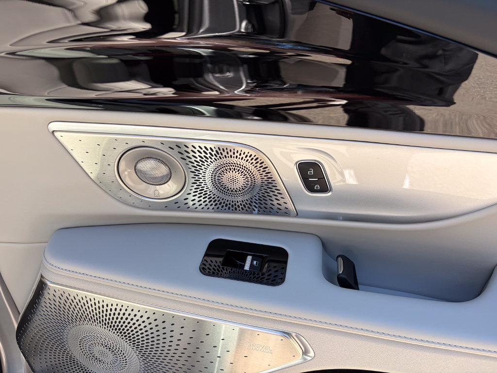 New 2026 Lincoln Nautilus Reserve AWD/4WD image 34